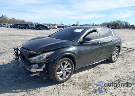 2018 Infiniti Qx30 Luxury z USA, uszkodzony, nr VIN SJKCH5CP3JA059001